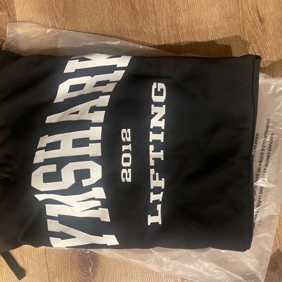 Sweater - Picture 3 of 3